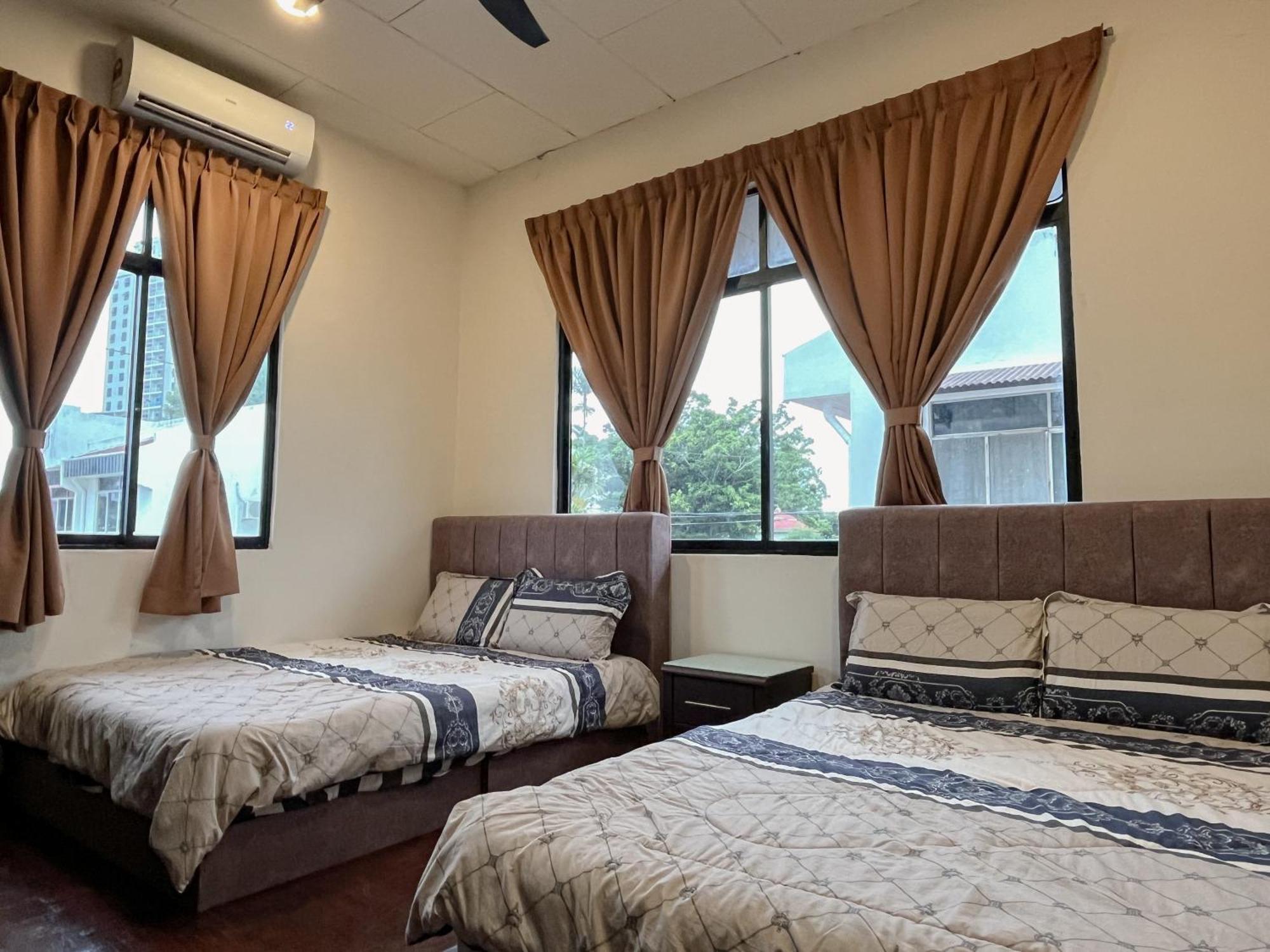 Holiday Villa Max Klebang 25Pax 6Bedroom Indoor Pool For Party Malacca Bagian luar foto