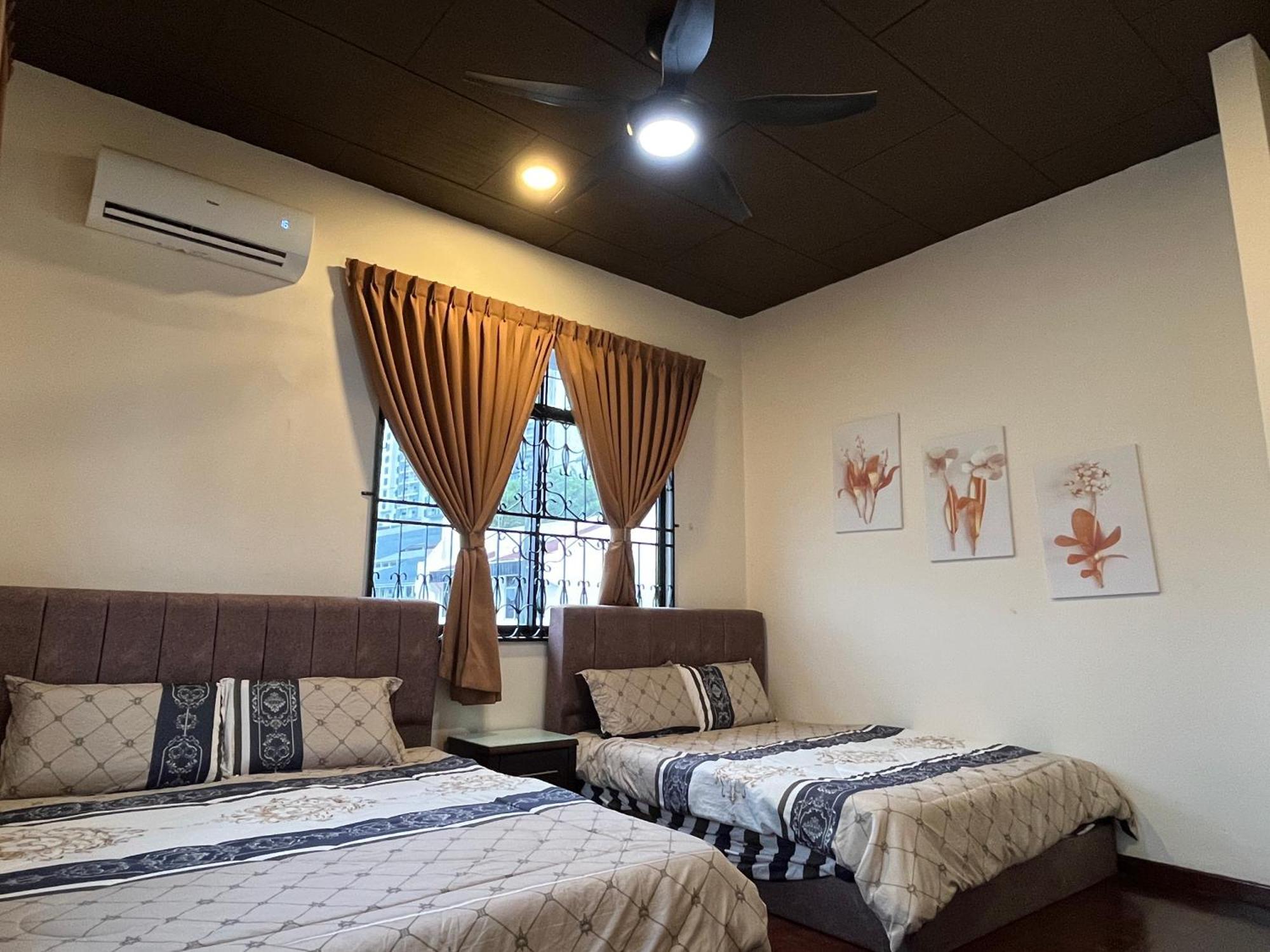 Holiday Villa Max Klebang 25Pax 6Bedroom Indoor Pool For Party Malacca Bagian luar foto